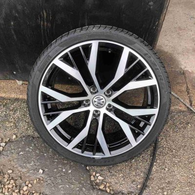 Repaired alloys shining brightly, thanks to professional alloy wheel repair in Lancashire.